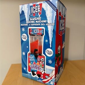 ICEE Slushie Maker - Red and Blue